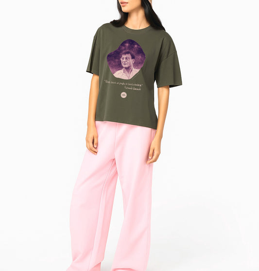 Mahmoud Darwich I Le T-shirt oversize Femme United Souls - Des visages, une lutte, un héritage à porter !