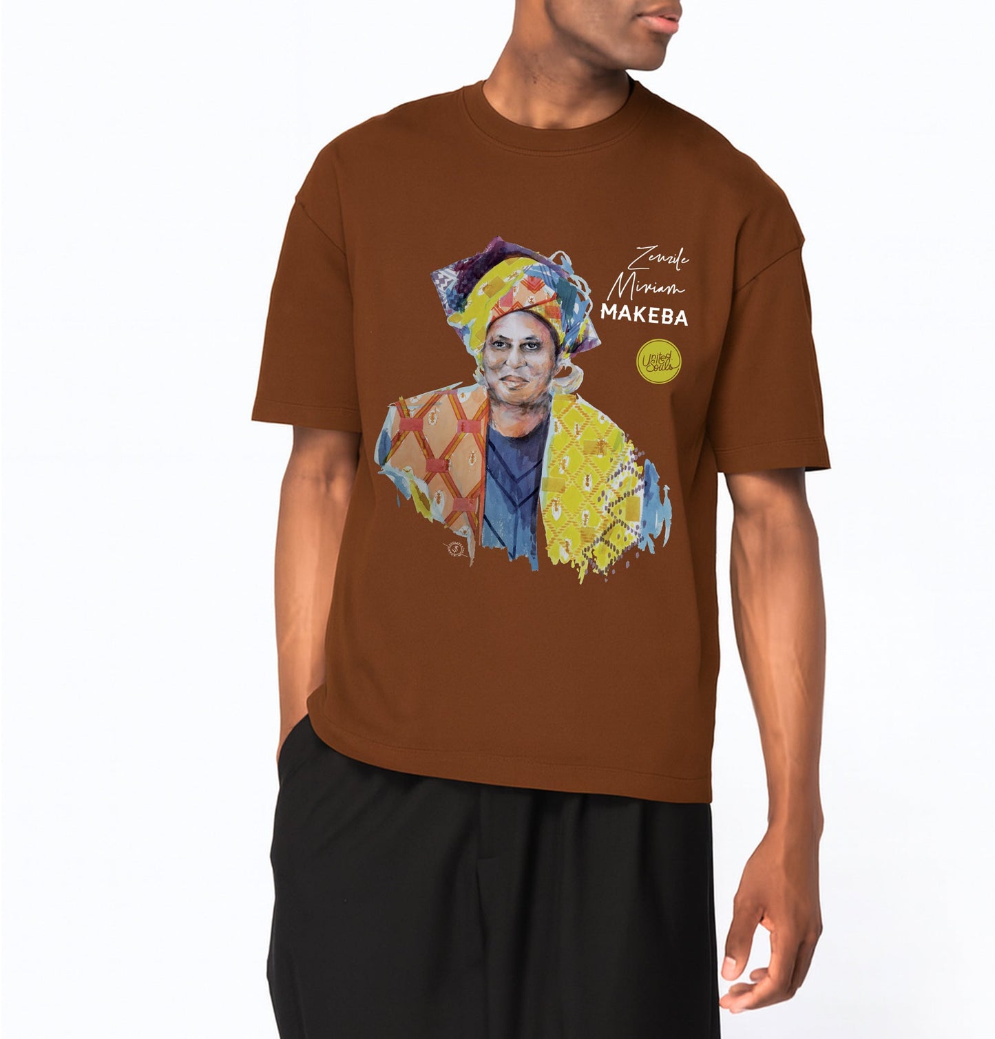 Miriam Makeba I Le T-shirt oversize Homme United Souls - Des visages, une lutte, un héritage à porter !