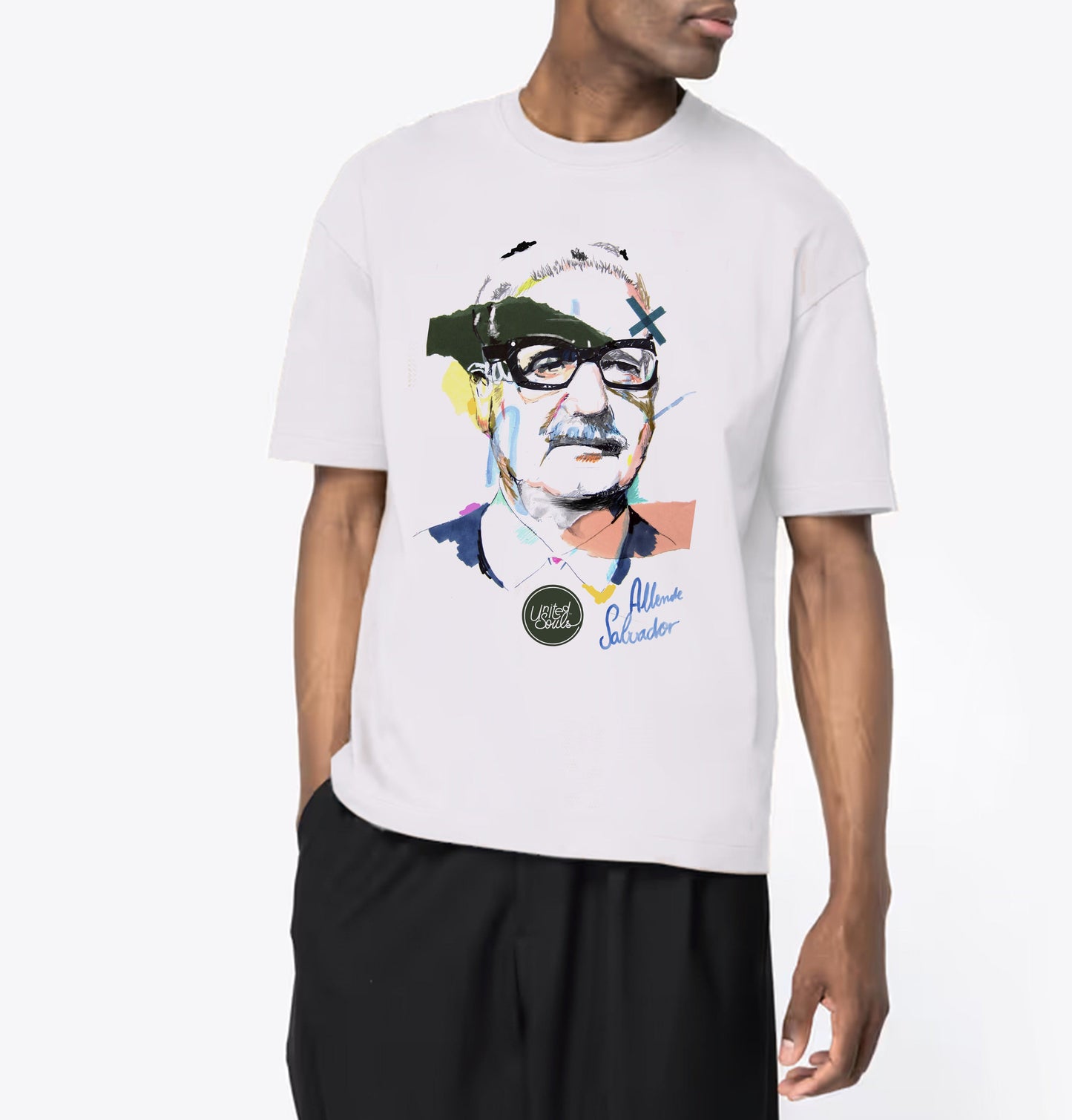 Salvador Allende I Le T-shirt oversize Homme United Souls - Des visages, une lutte, un héritage à porter !
