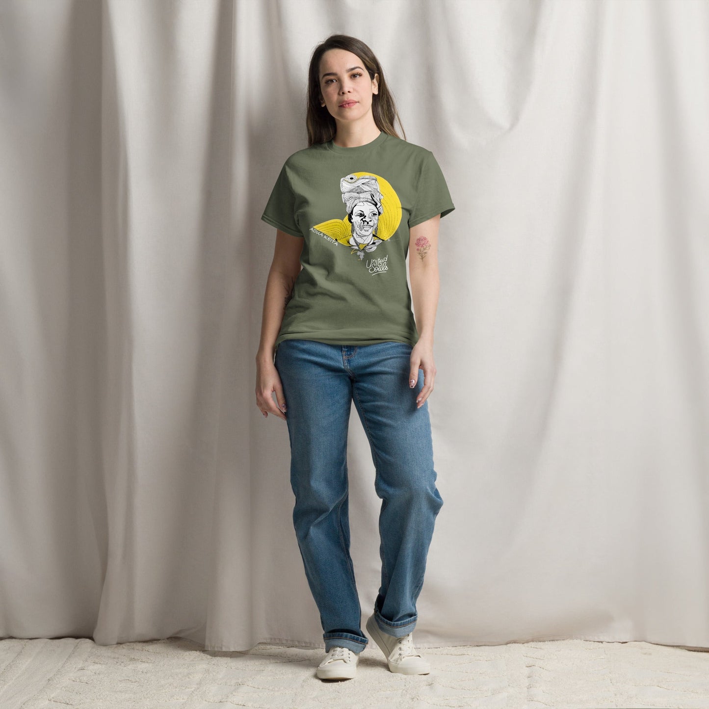 Aoua Keïta I Le t-shirt essentiel unisexe 100% coton United Souls - Des visages, une lutte, un héritage à porter !