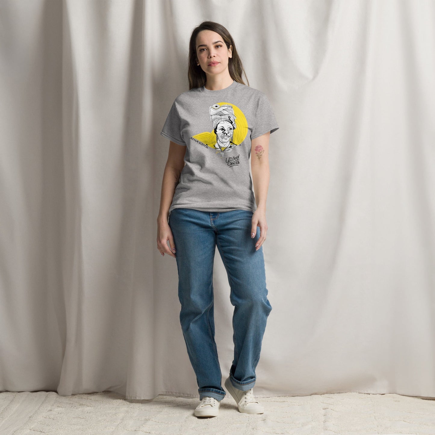Aoua Keïta I Le t-shirt essentiel unisexe 100% coton United Souls - Des visages, une lutte, un héritage à porter !