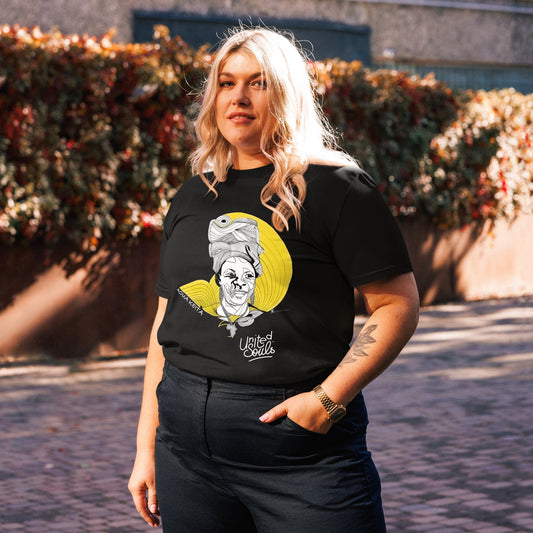 Aoua Keïta I Le t-shirt unisexe en coton biologique United Souls - Des visages, une lutte, un héritage à porter !