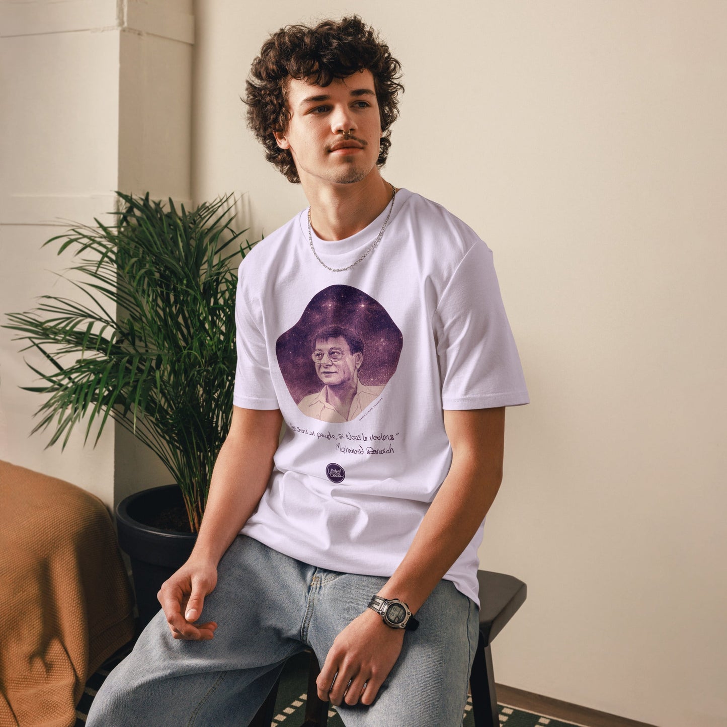 Mahmoud Darwich I Le t-shirt unisexe en coton biologique United Souls - Des visages, une lutte, un héritage à porter !
