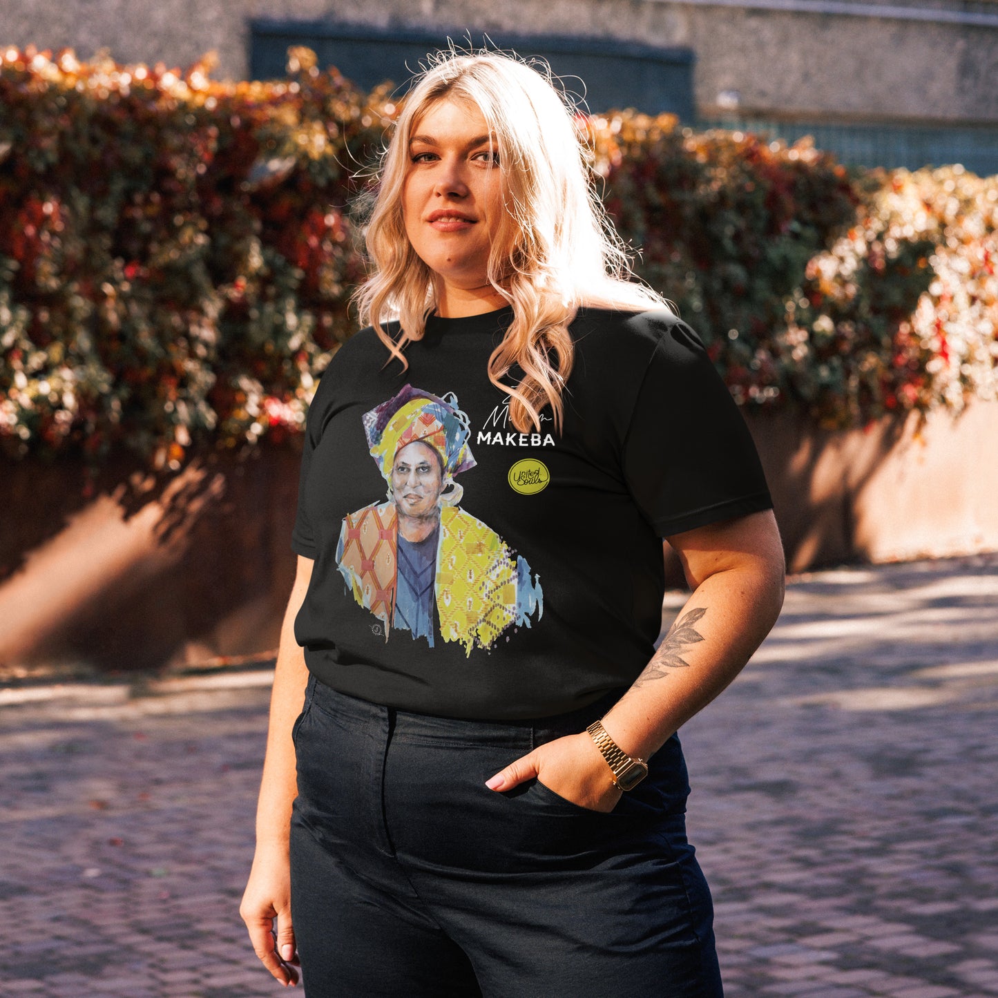 Miriam Makeba I Das Unisex-T-Shirt aus Bio-Baumwolle