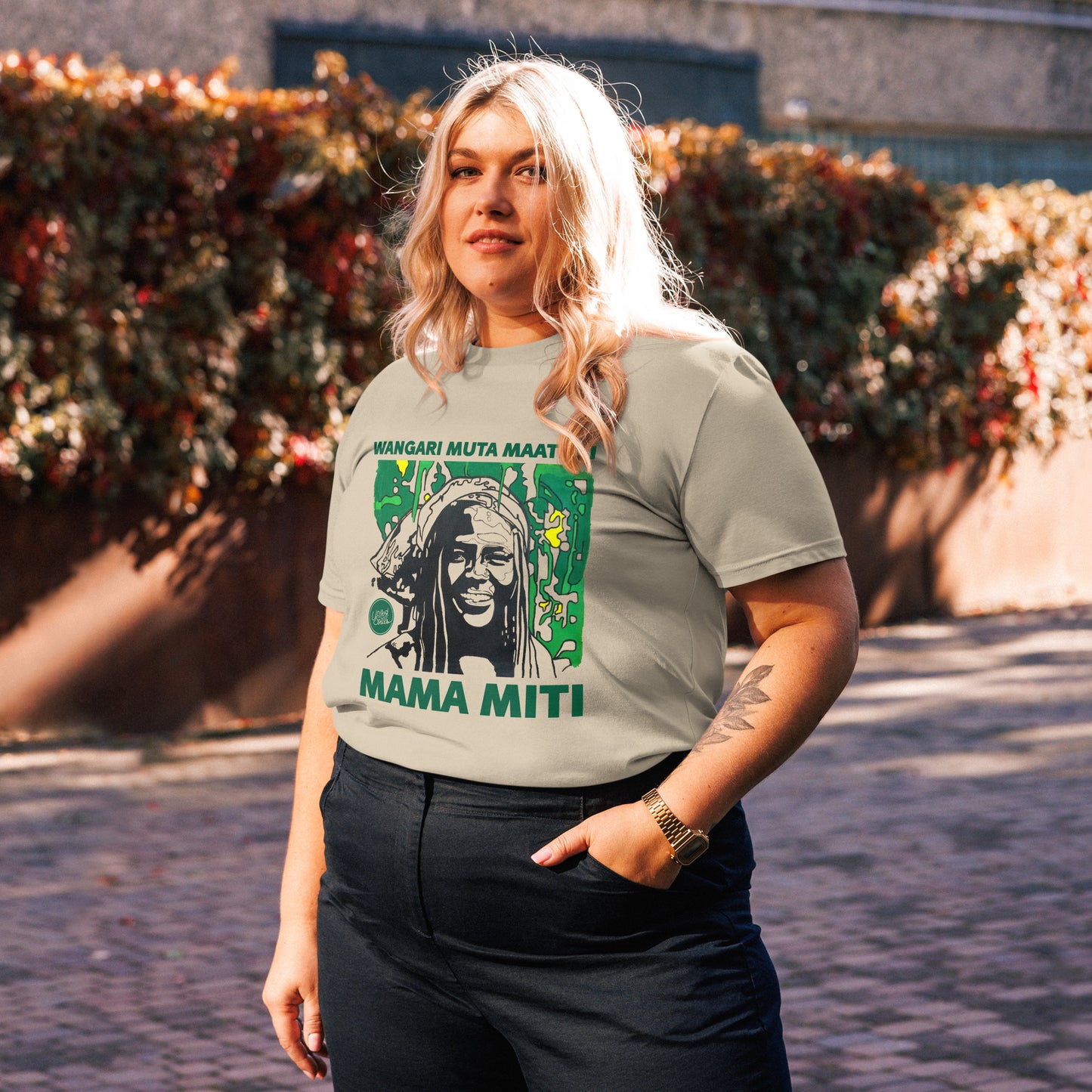 Wangari Muta Maathai | Le t-shirt unisexe en coton biologique