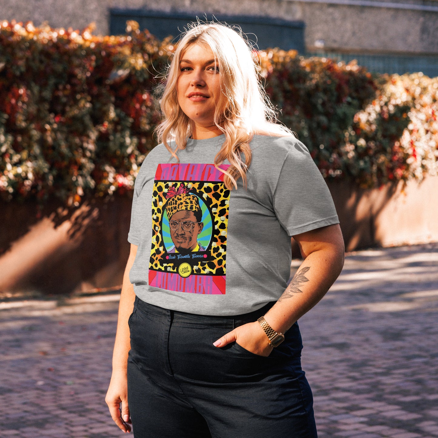 Lumumba Pop Art I The unisex organic cotton t-shirt