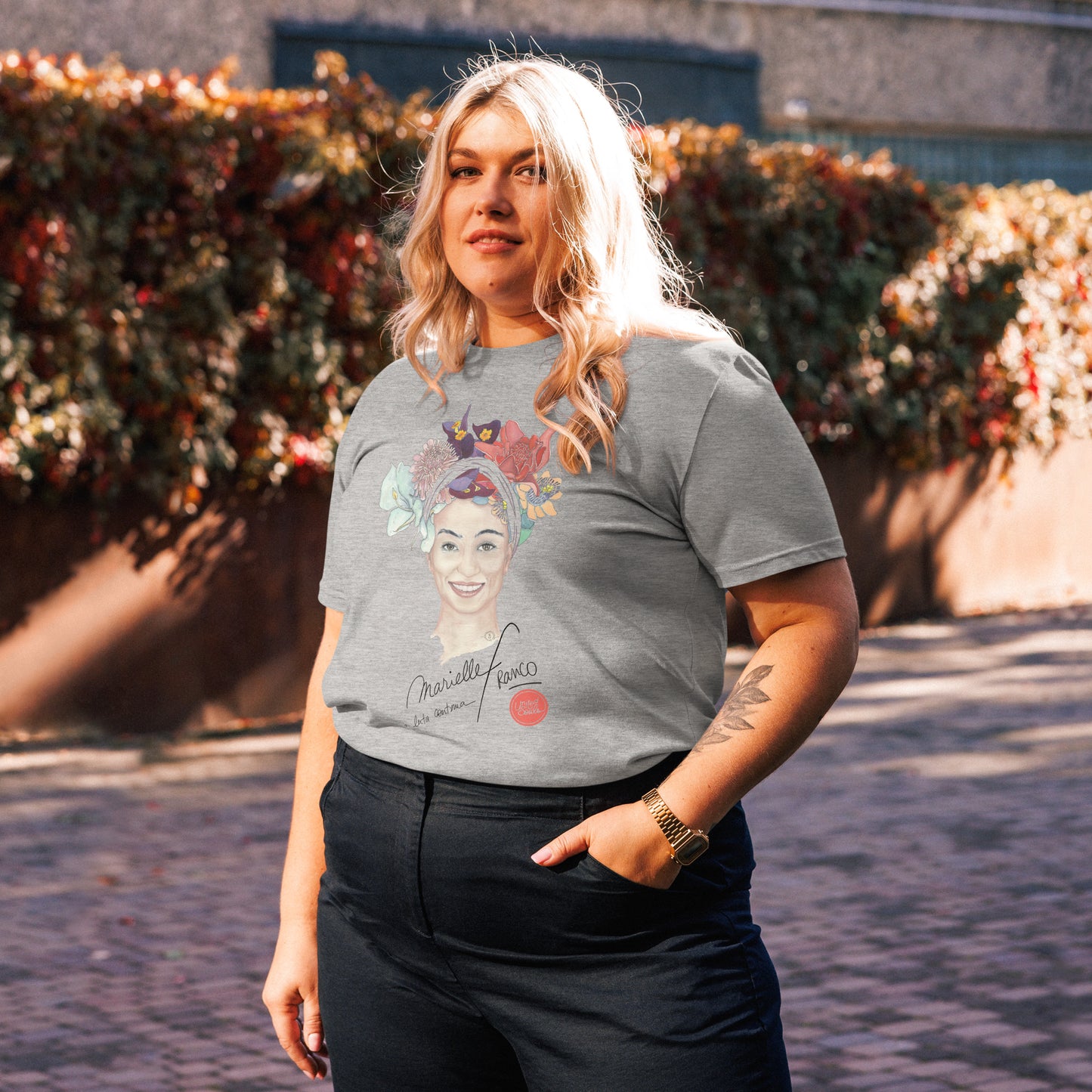 Marielle Franco I Das Unisex-T-Shirt aus Bio-Baumwolle